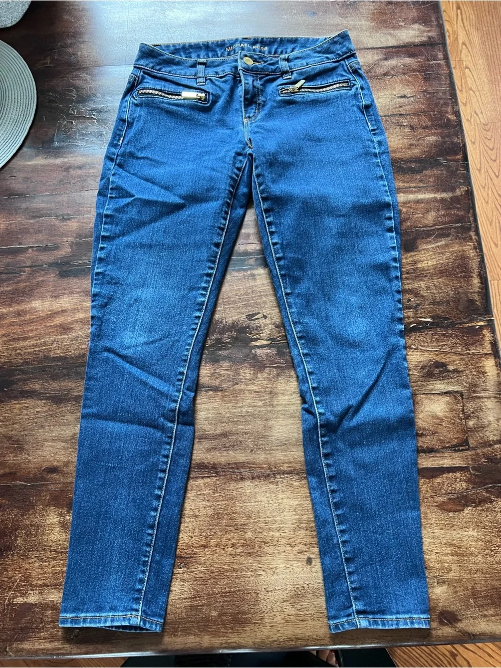 Michael Kors skinny jeans, size 2, cute zipper detail.